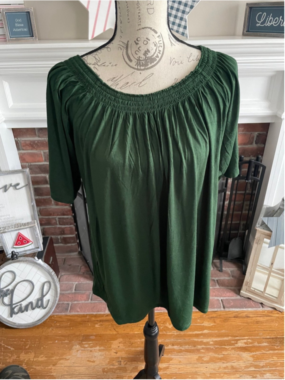 Michael Kors - Sz L - green on/off shoulder top
